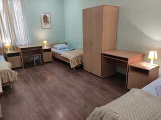 Гостиница Кристалл Екатеринбург Кровать в 3-местном общем номере эконом-2